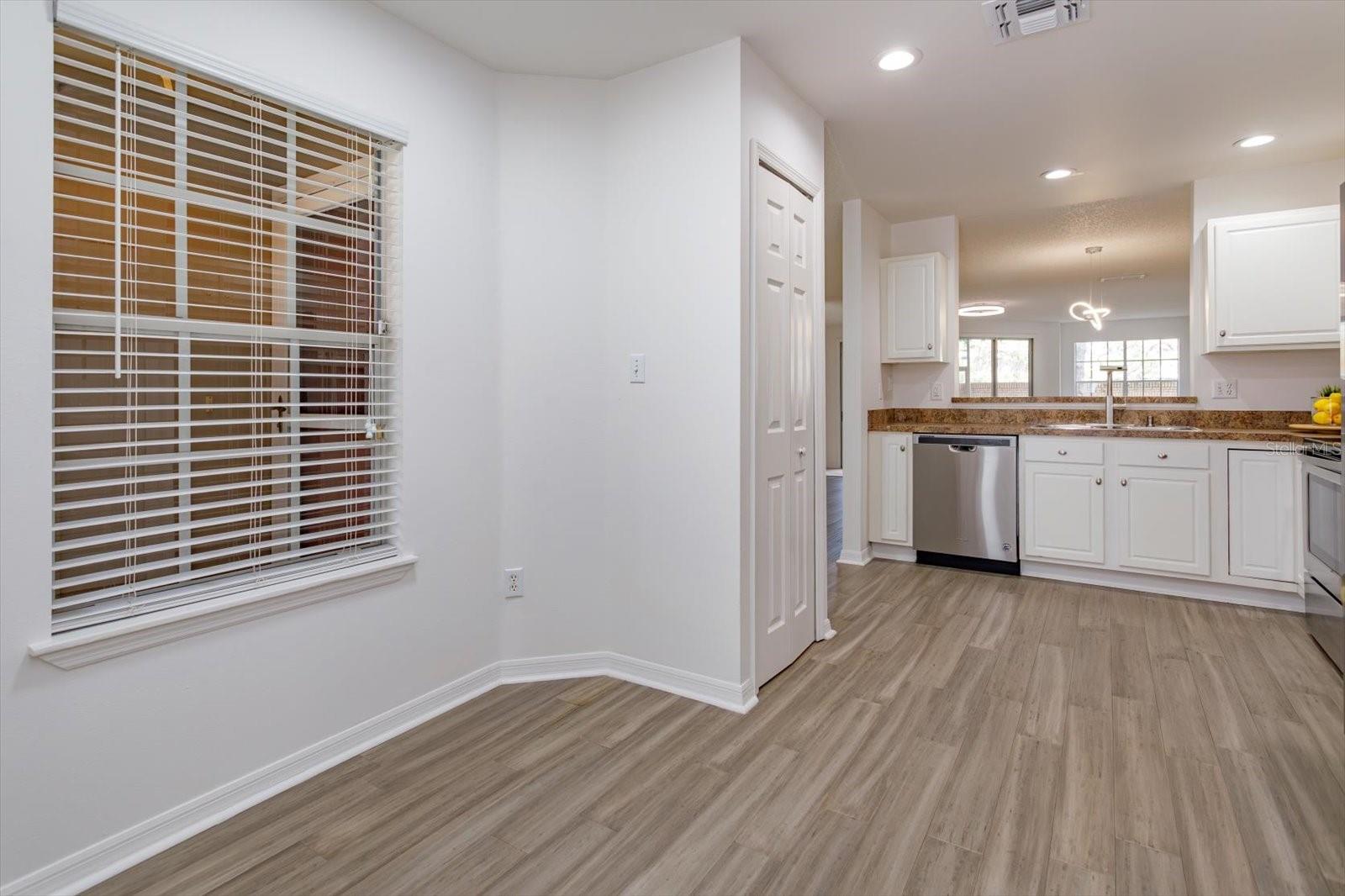 Image 13 of 75 For 671 Post Oak Circle 107