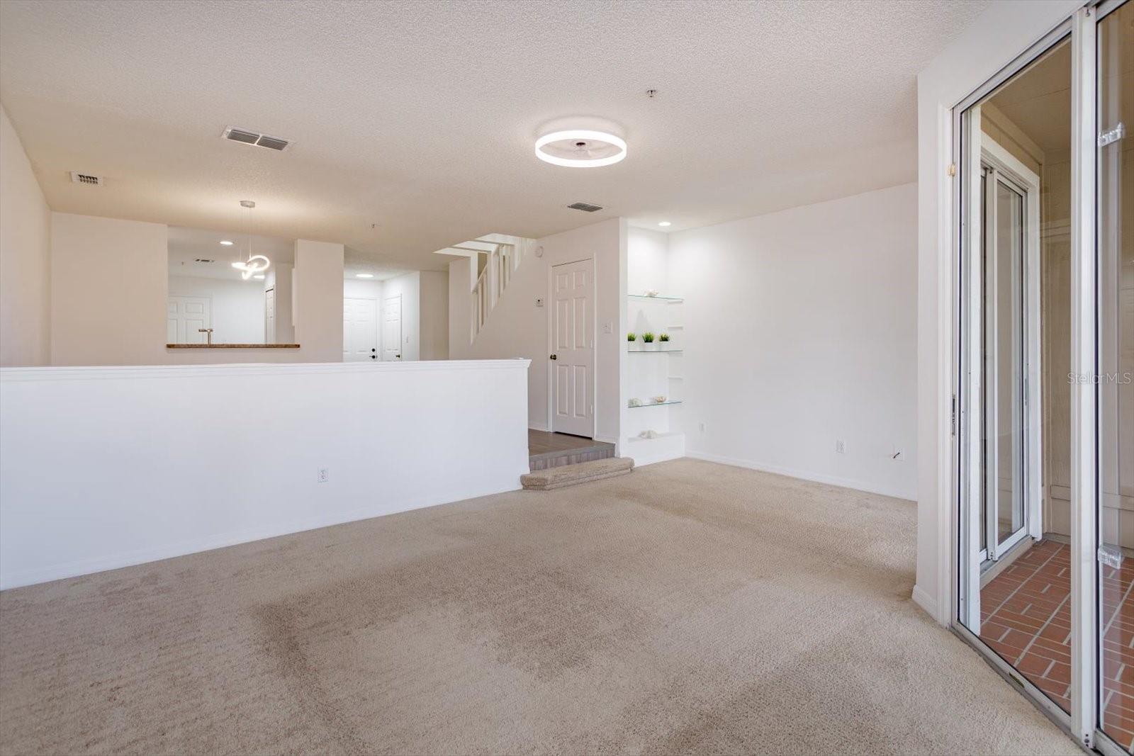Image 23 of 75 For 671 Post Oak Circle 107