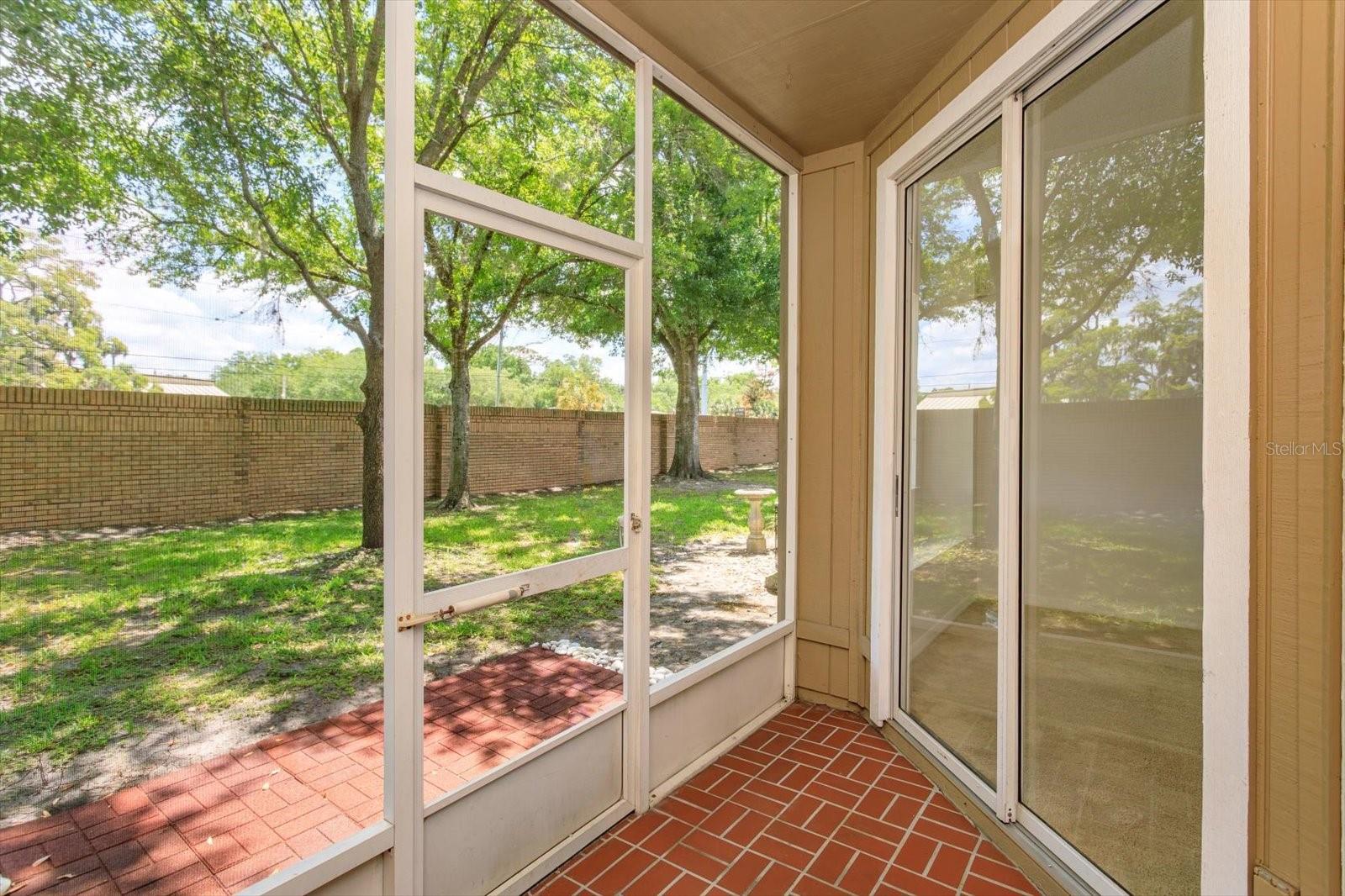 Image 34 of 75 For 671 Post Oak Circle 107