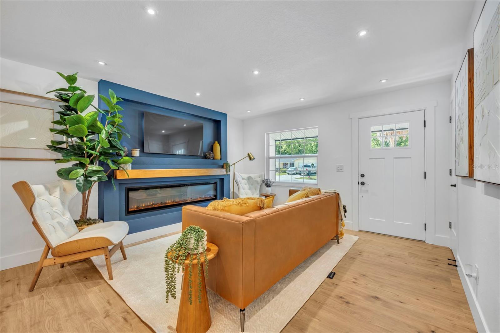 Image 5 of 29 For 454 Springwood Court