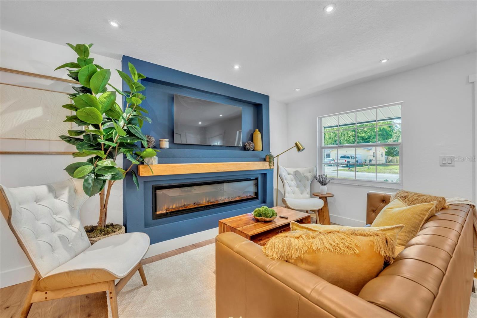 Image 6 of 29 For 454 Springwood Court