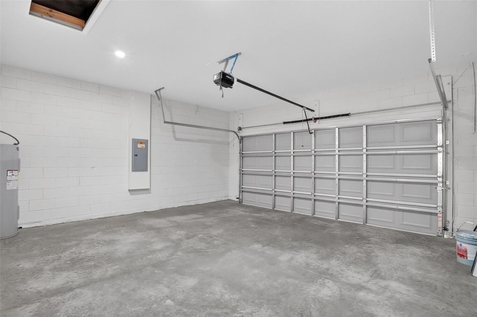 Listing photo id 22 for 1243 Shady Lane