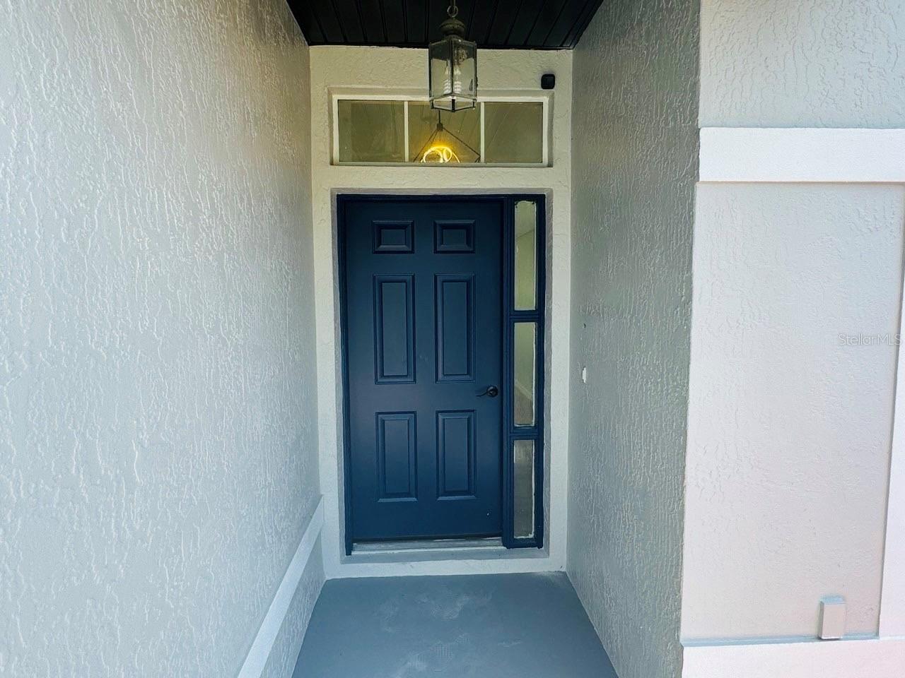 Image 17 of 25 For 215 Hollowbrook Circle