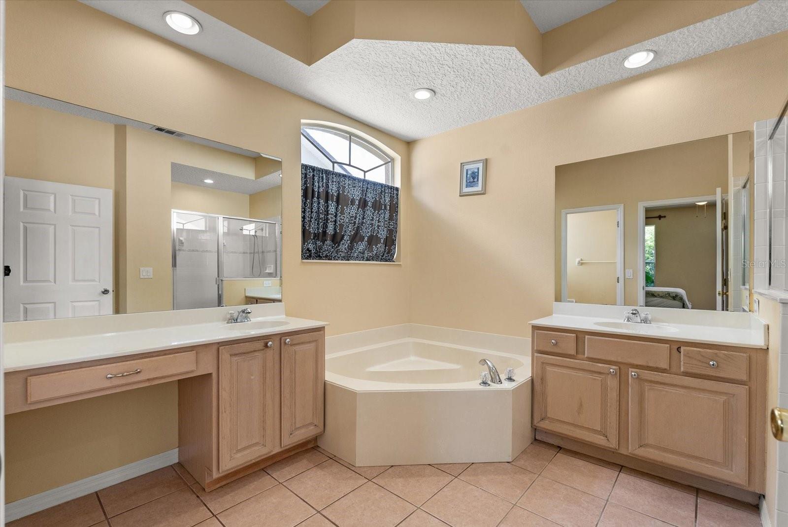 Image 14 of 34 For 3377 Sterling Lake Circle