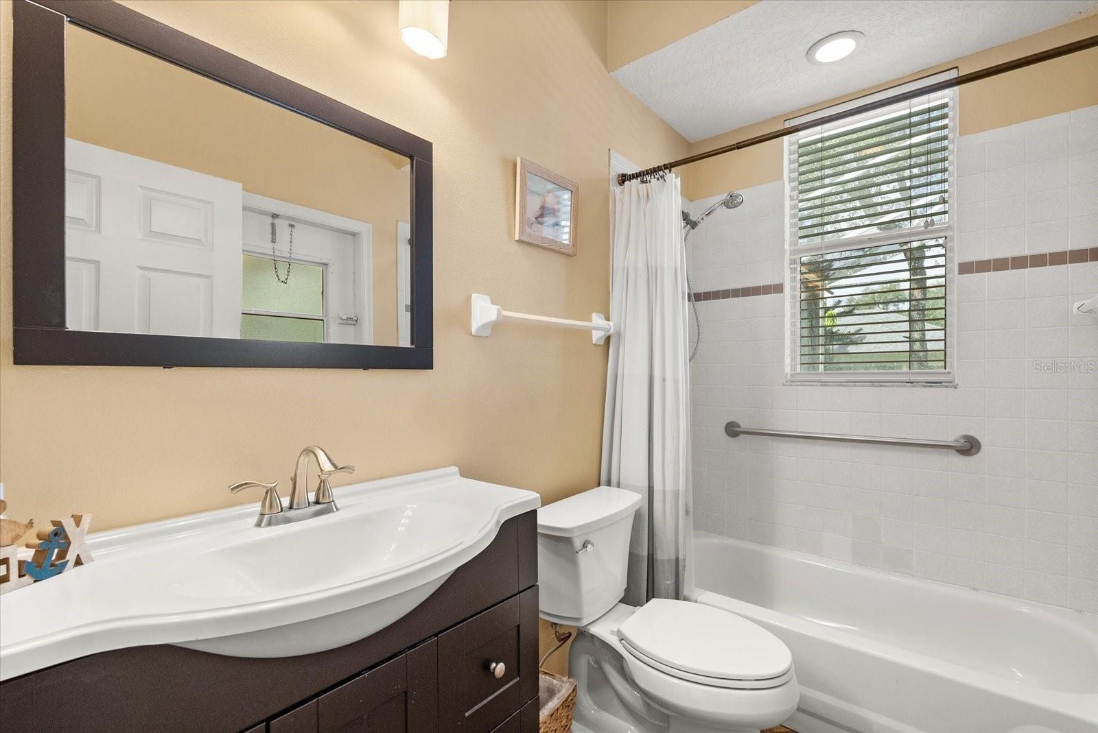 Image 24 of 34 For 3377 Sterling Lake Circle