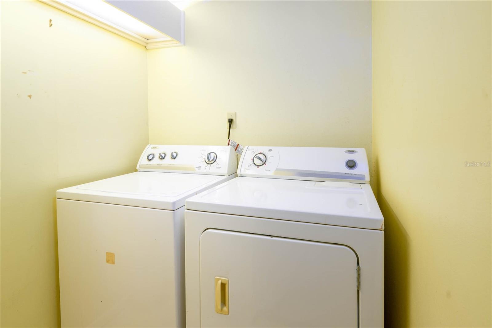 Image 9 of 20 For 4004 Crossroads Place