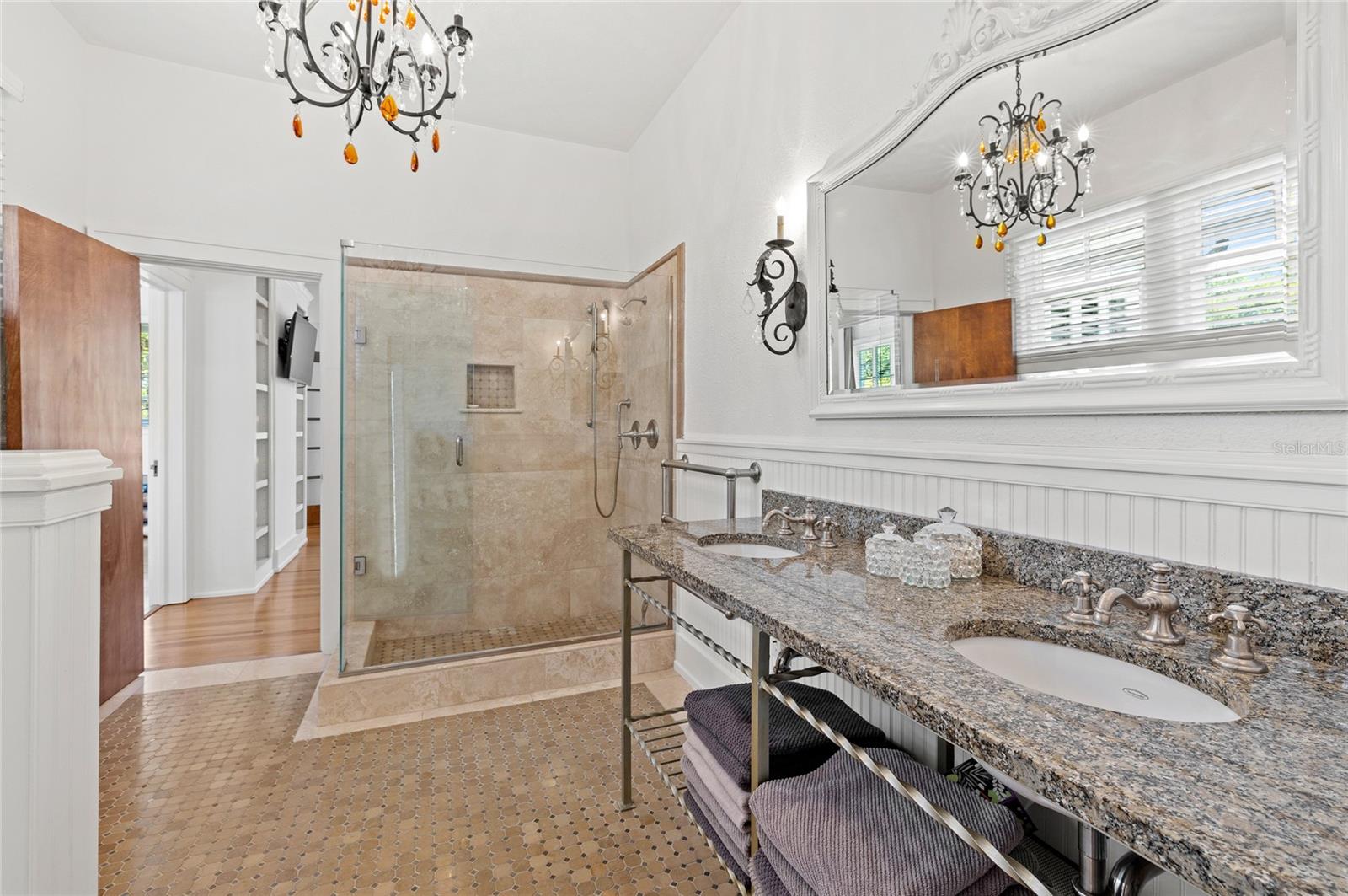 Image 31 of 87 For 405 15th Avenue