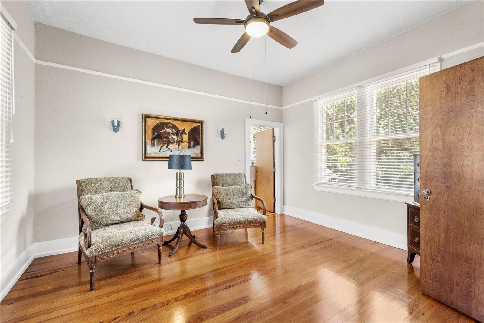 Image 34 of 87 For 405 15th Avenue