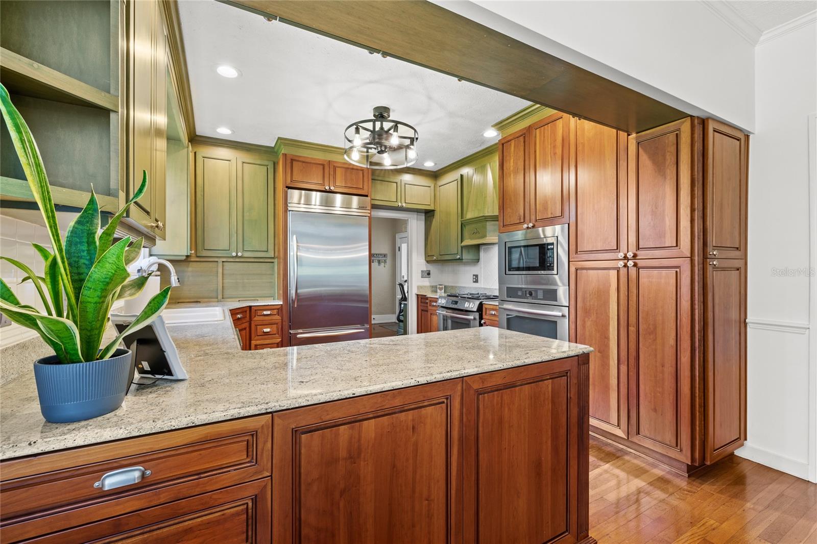 Image 40 of 87 For 405 15th Avenue