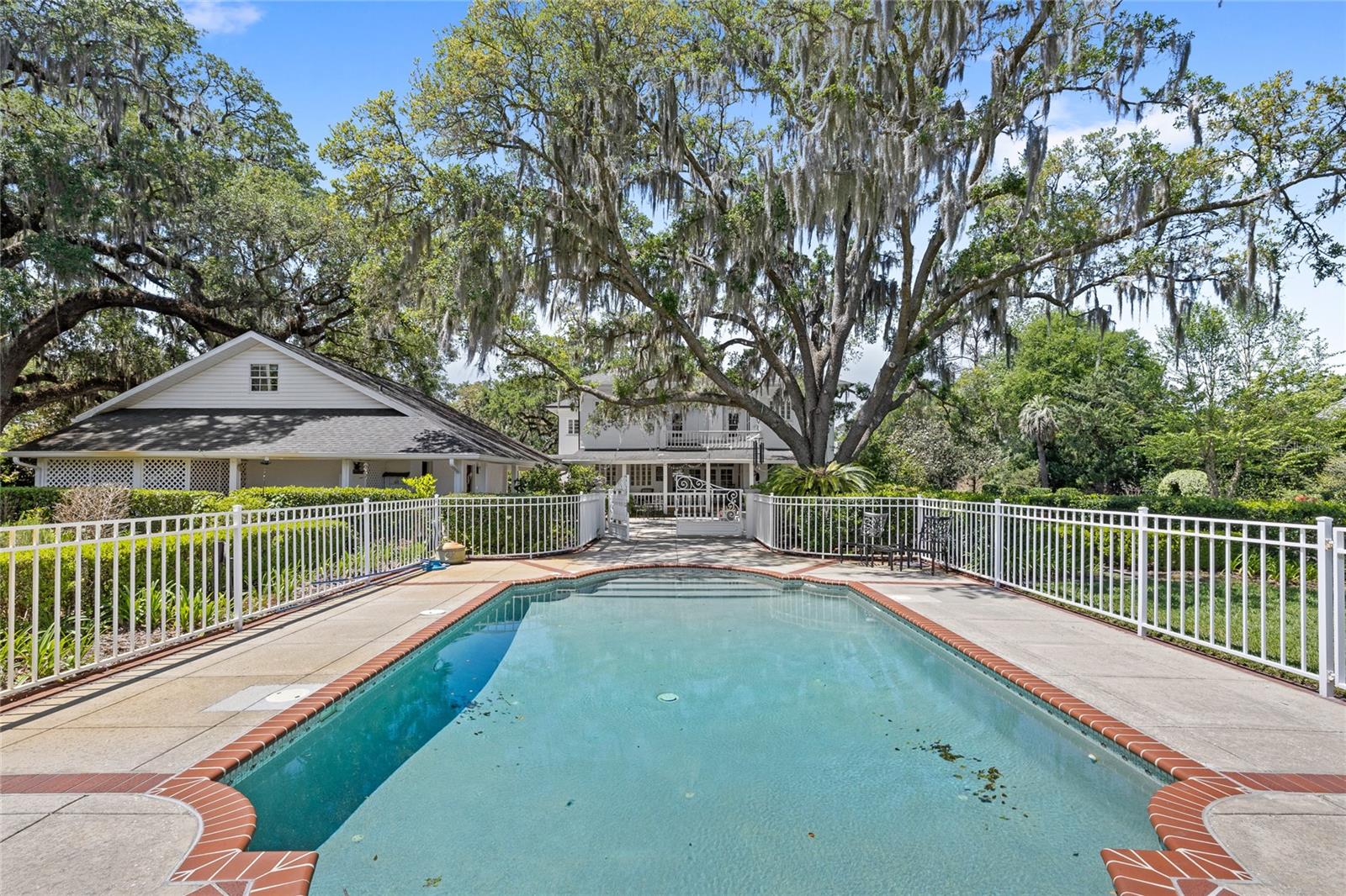 Image 63 of 87 For 405 15th Avenue