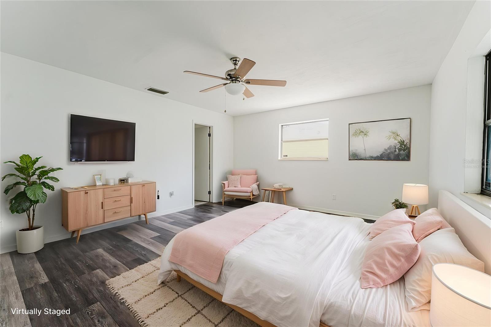 Image 17 of 31 For 96 Bayshore Drive