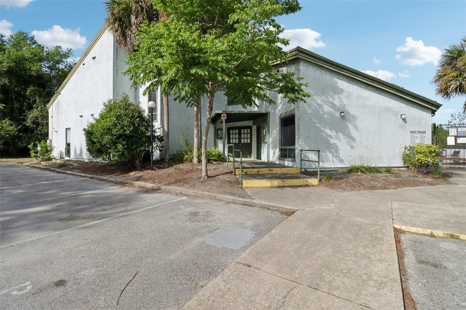 Image 17 of 19 For 4369 Aqua Vista Drive 16-c