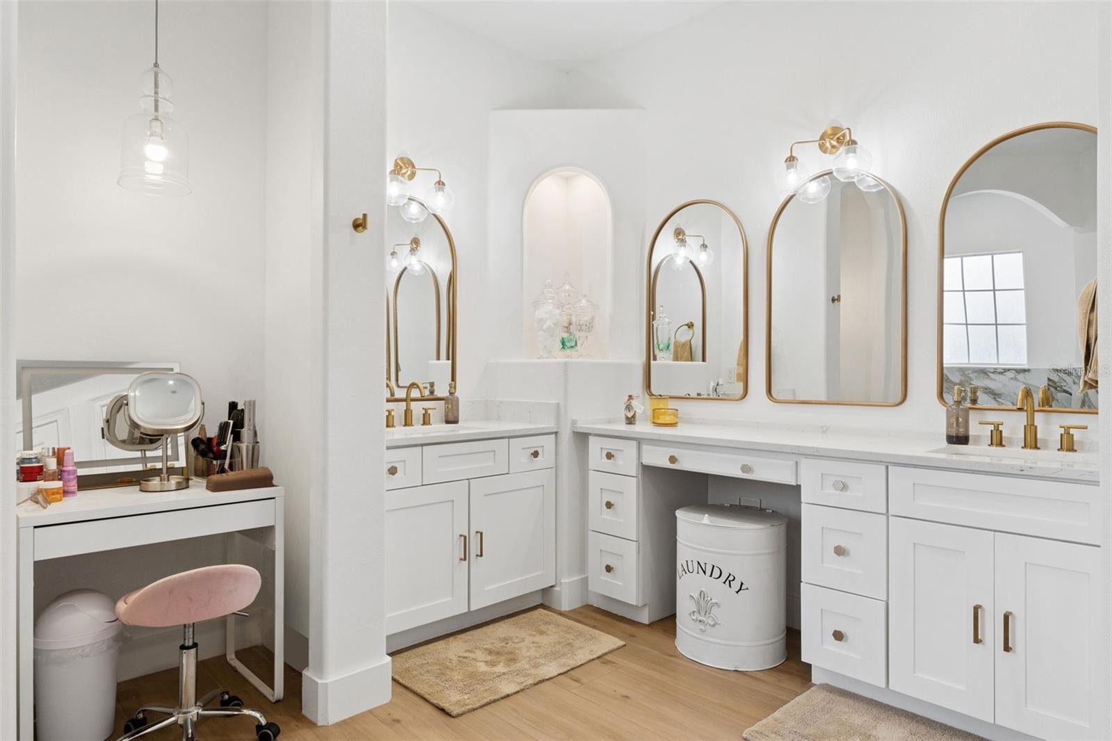 Image 24 of 57 For 5825 Oxford Moor Boulevard