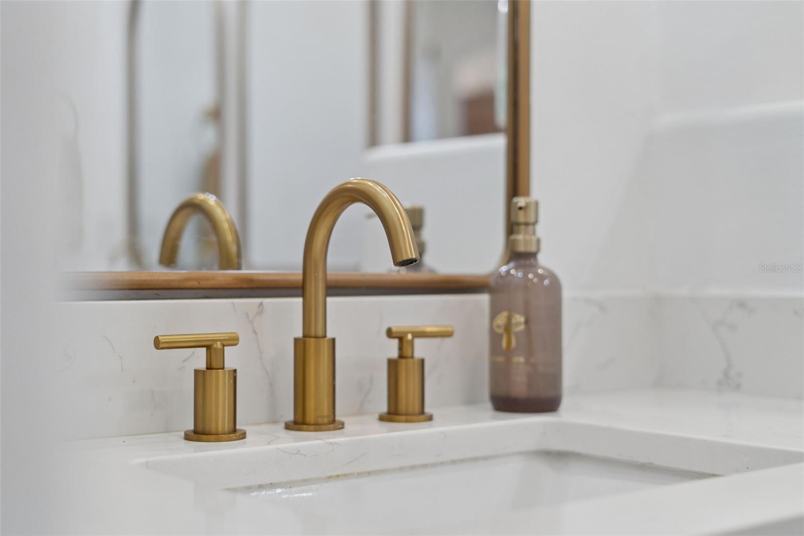 Image 25 of 57 For 5825 Oxford Moor Boulevard