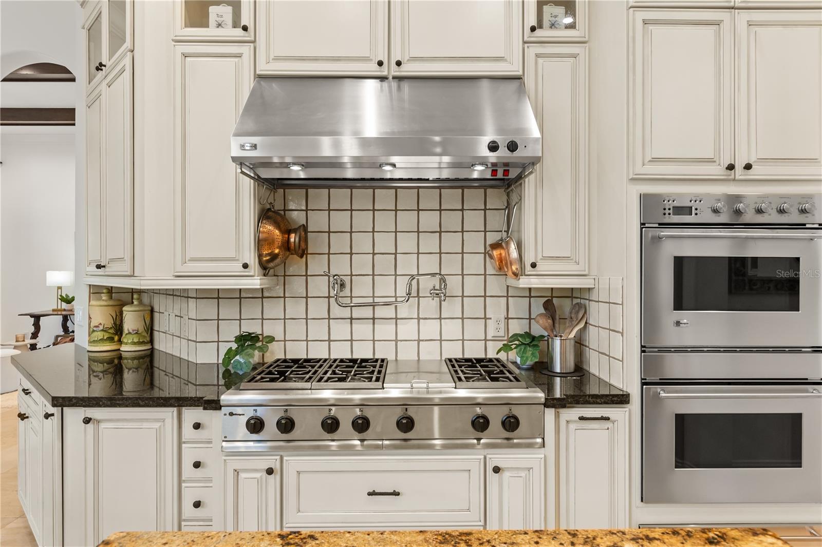 Image 26 of 55 For 1398 Grove Terrace