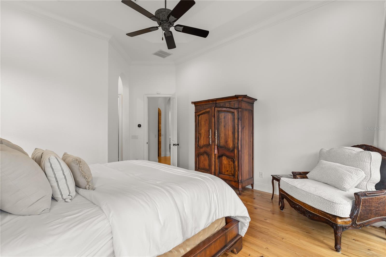 Image 32 of 55 For 1398 Grove Terrace