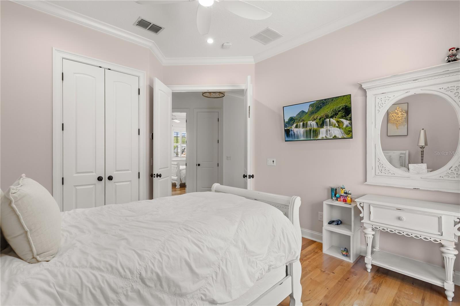 Image 41 of 55 For 1398 Grove Terrace