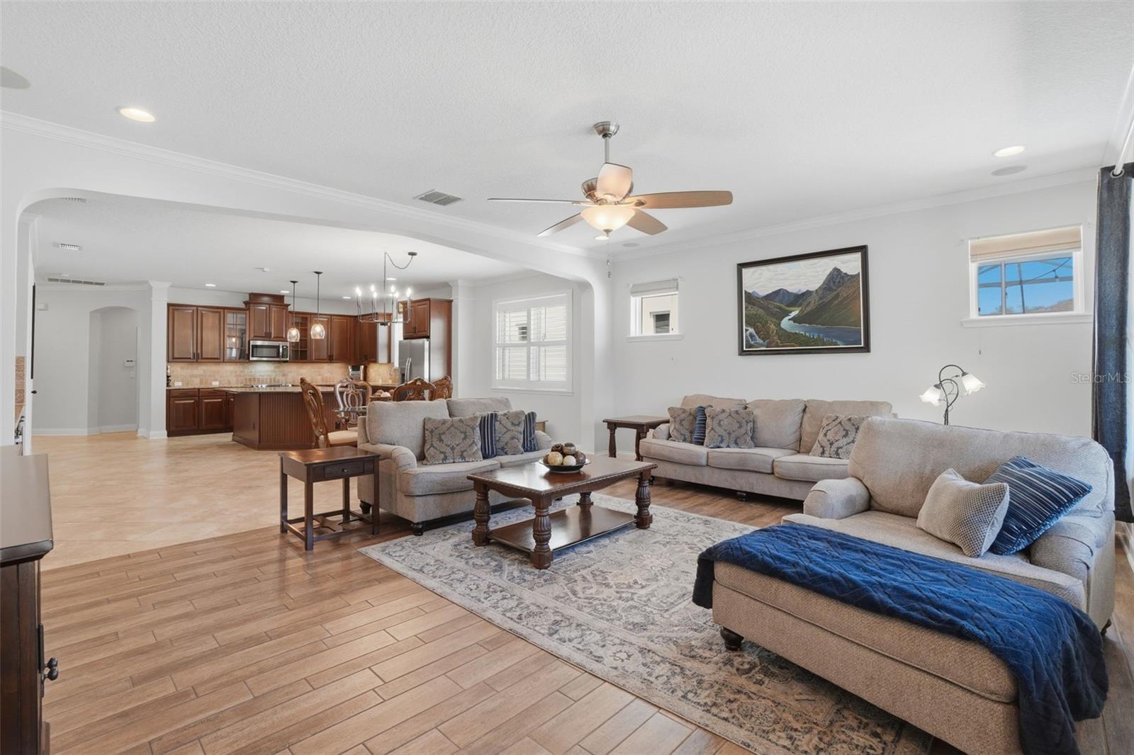 Image 17 of 34 For 10684 Langefield Street