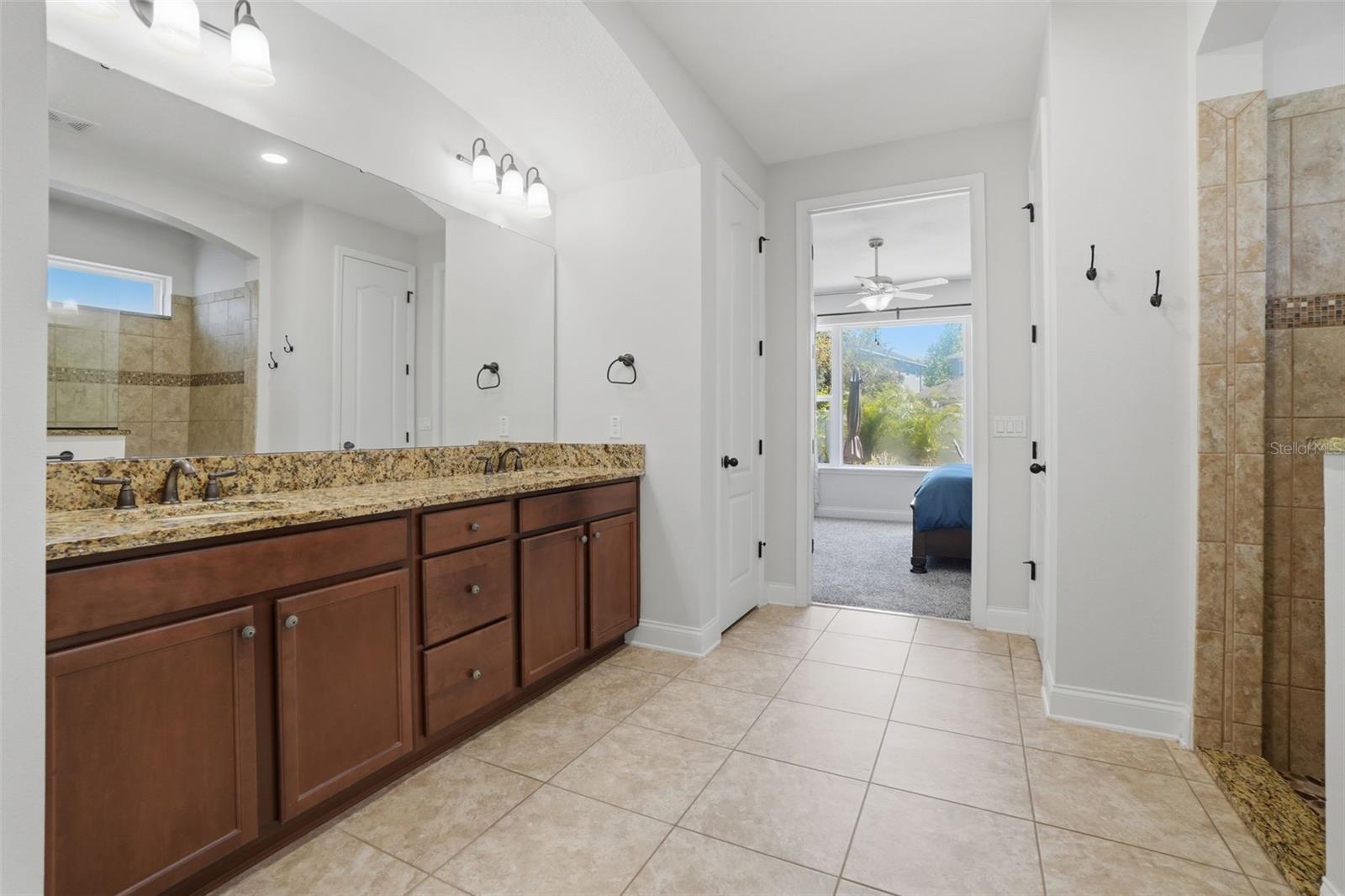 Image 20 of 34 For 10684 Langefield Street