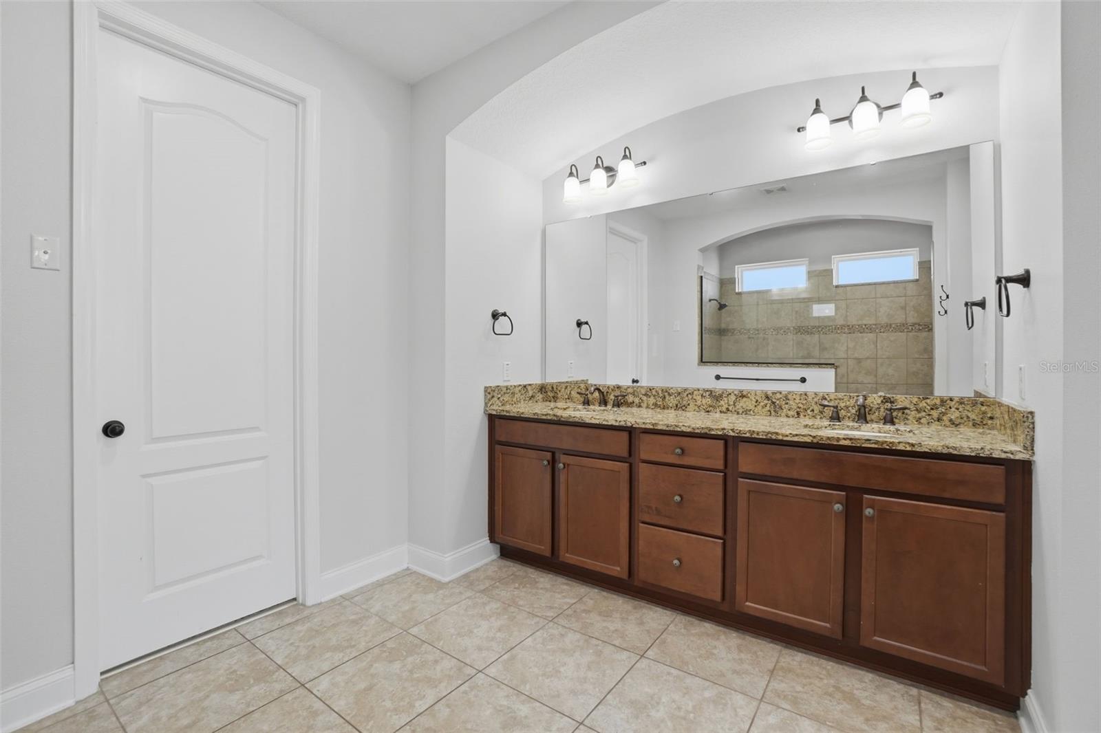 Image 21 of 34 For 10684 Langefield Street