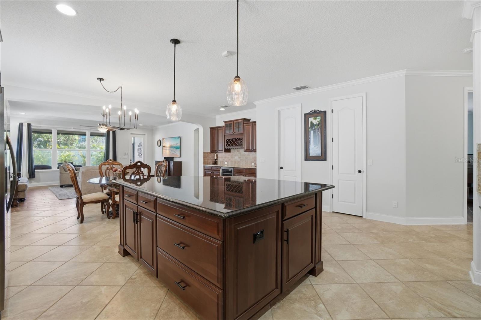 Image 9 of 34 For 10684 Langefield Street