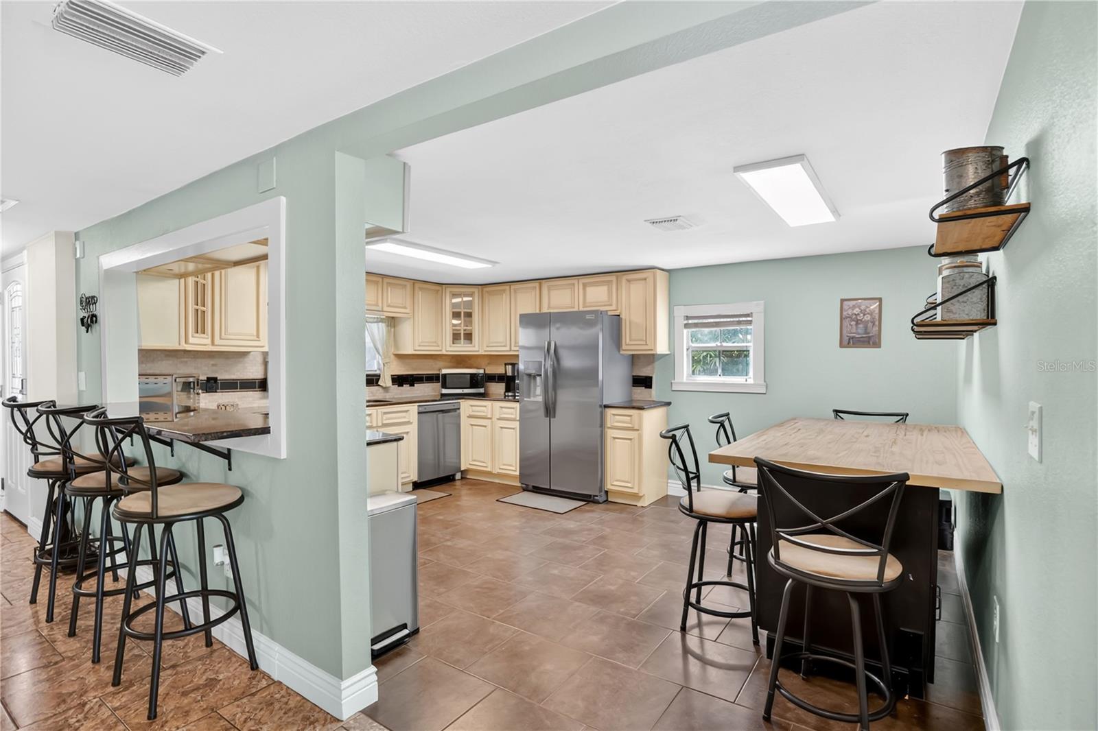 Image 11 of 54 For 619 Gatlin Avenue