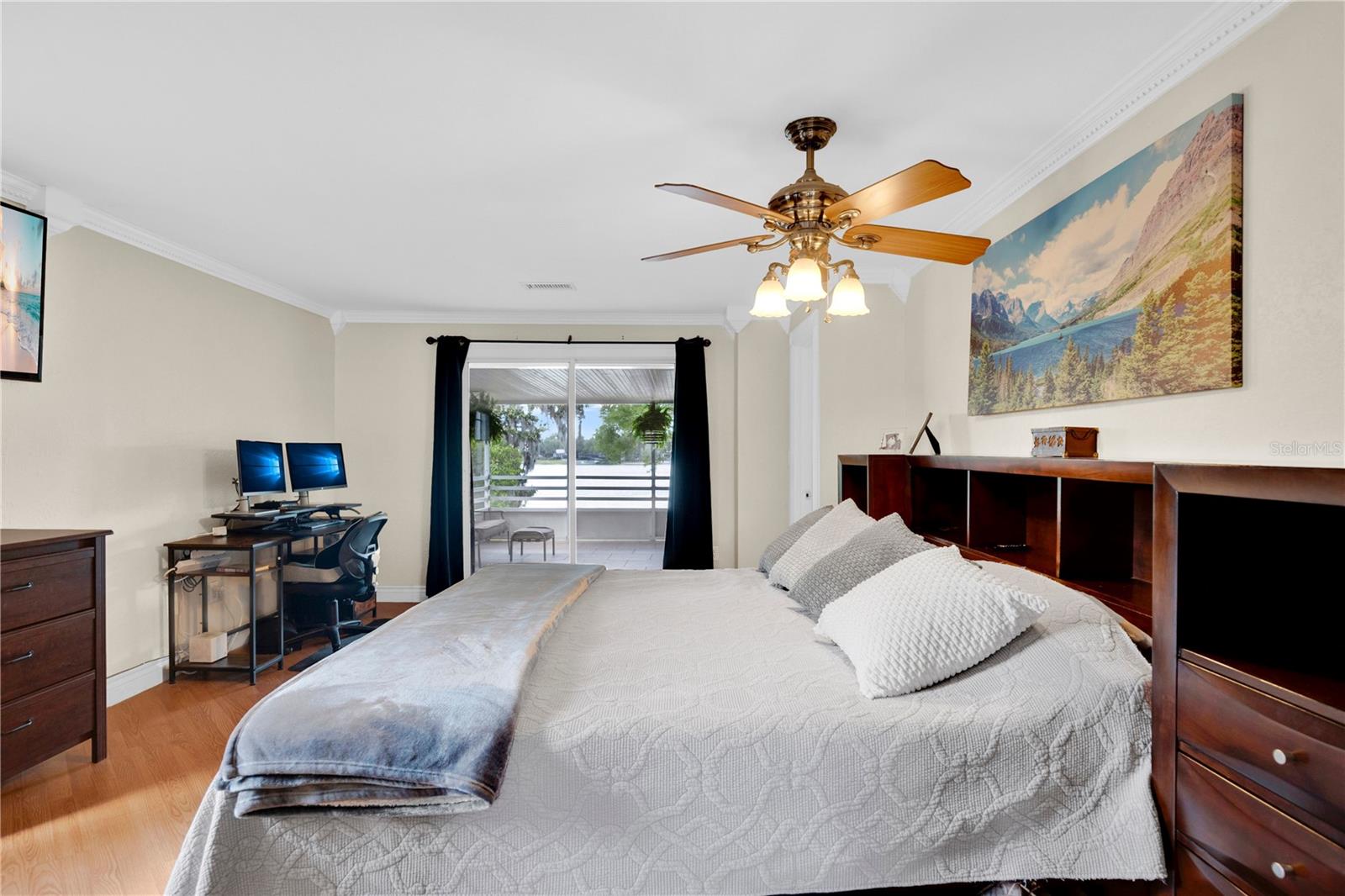 Image 19 of 54 For 619 Gatlin Avenue