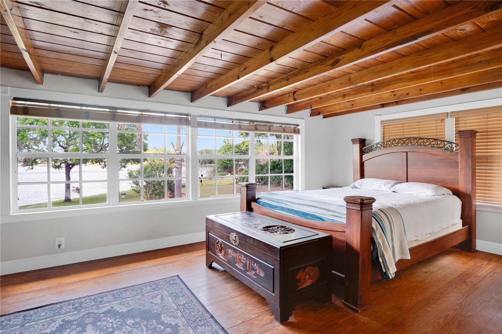 Image 28 of 54 For 619 Gatlin Avenue