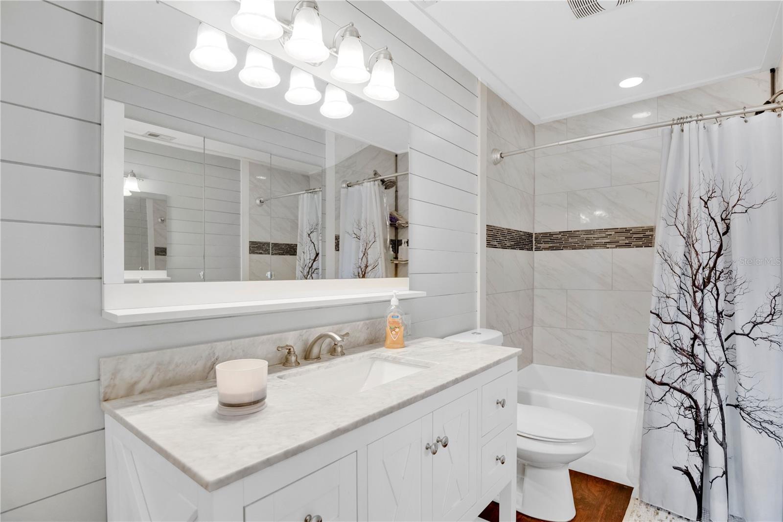 Image 30 of 54 For 619 Gatlin Avenue