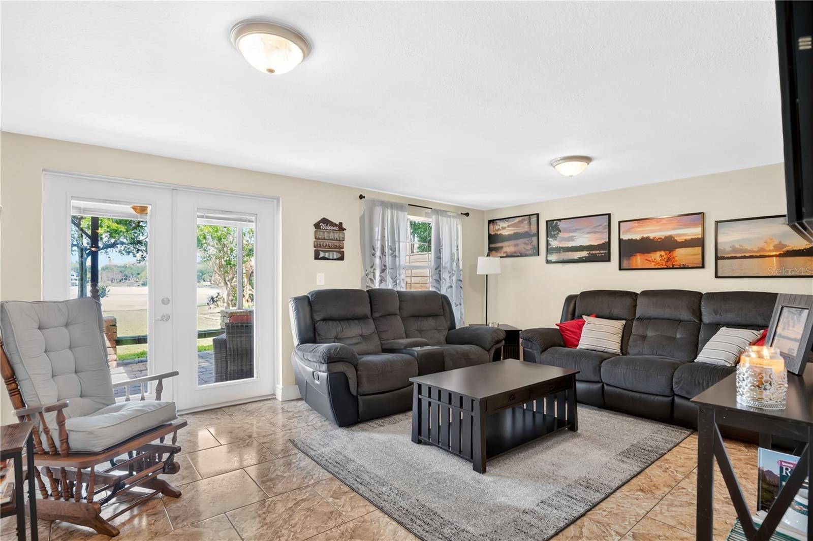 Image 9 of 54 For 619 Gatlin Avenue