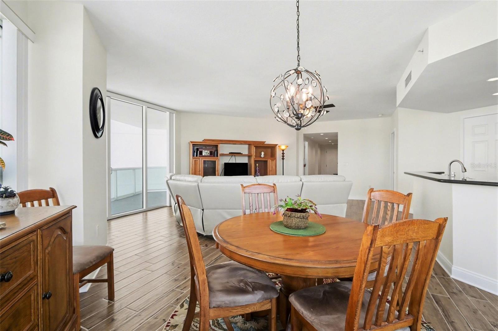 Image 11 of 32 For 231 Riverside Drive 1110