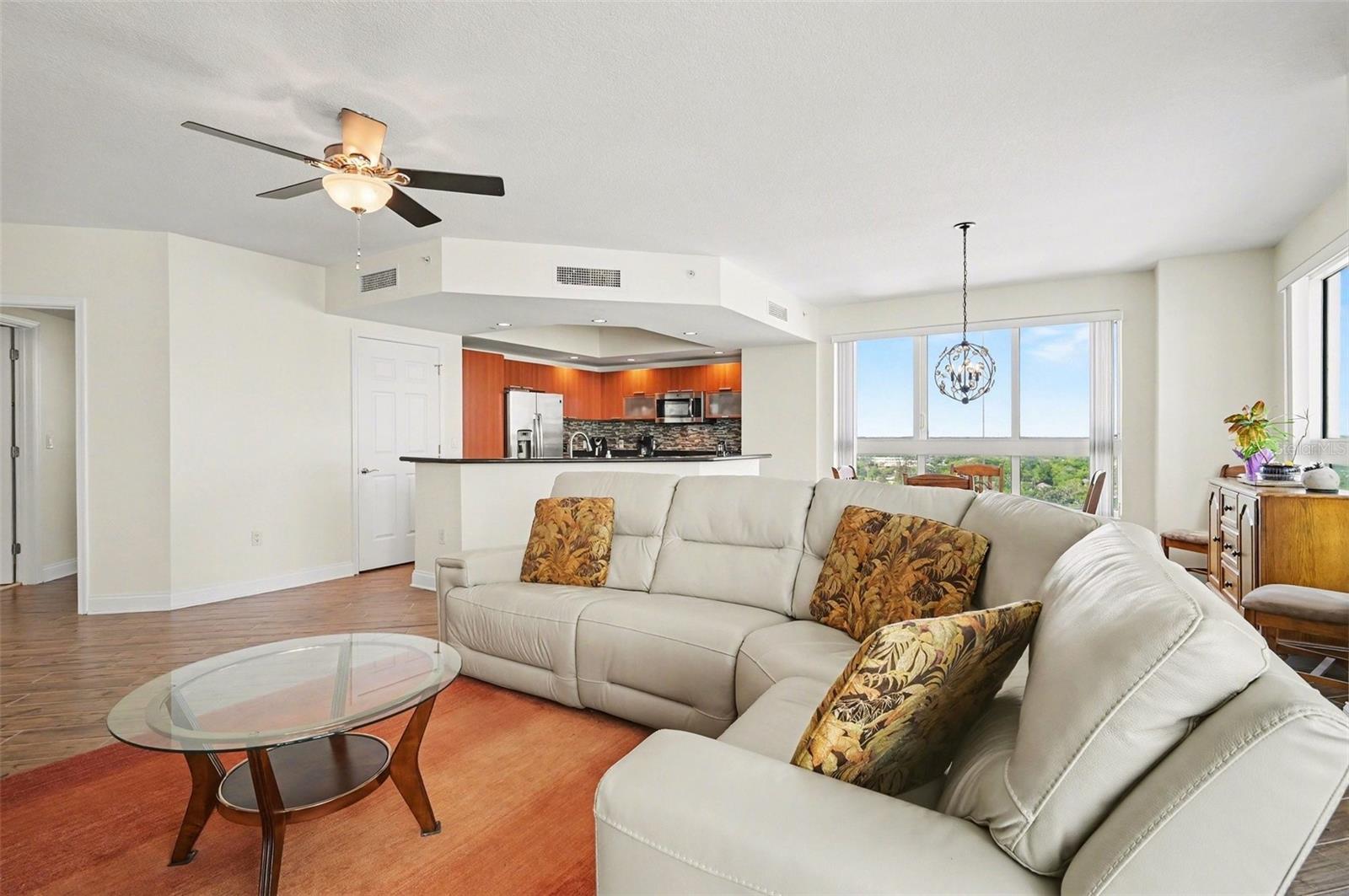 Image 5 of 32 For 231 Riverside Drive 1110