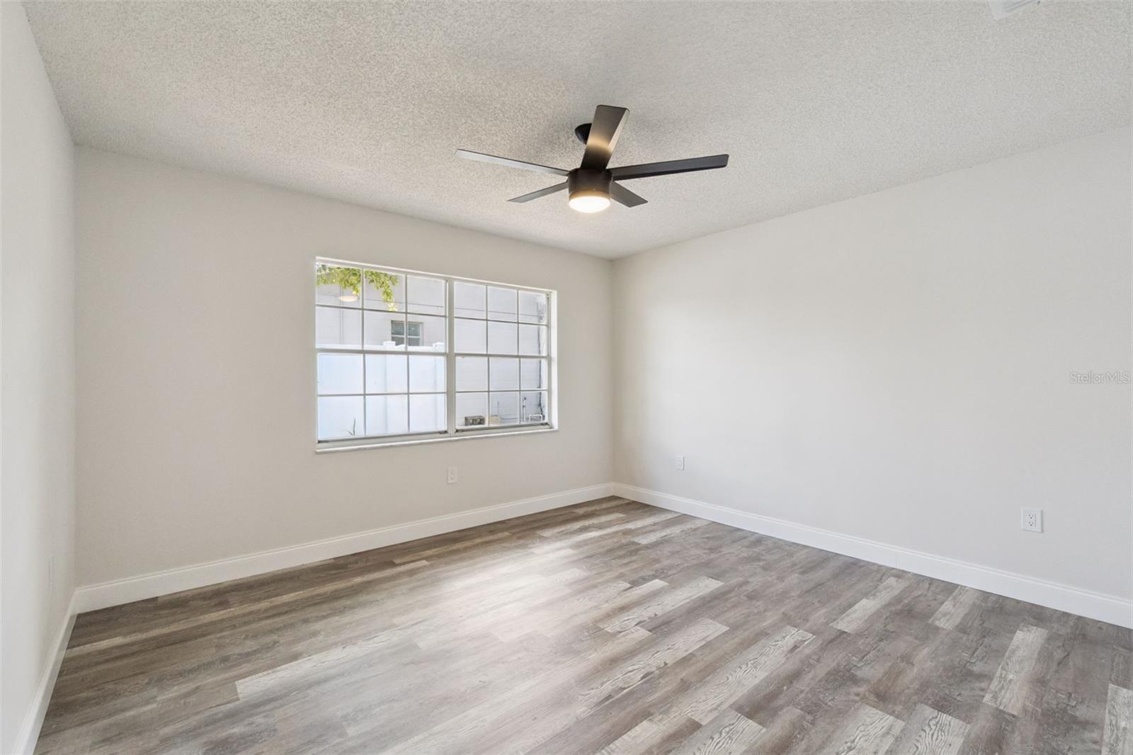 Image 15 of 25 For 2661 Ellen Avenue