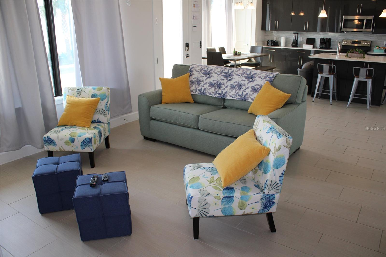 Image 5 of 14 For 108 Villa Domani Circle