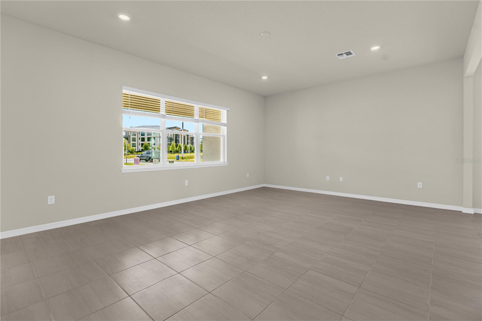 Image 13 of 48 For 10411 Park Estate Avenue