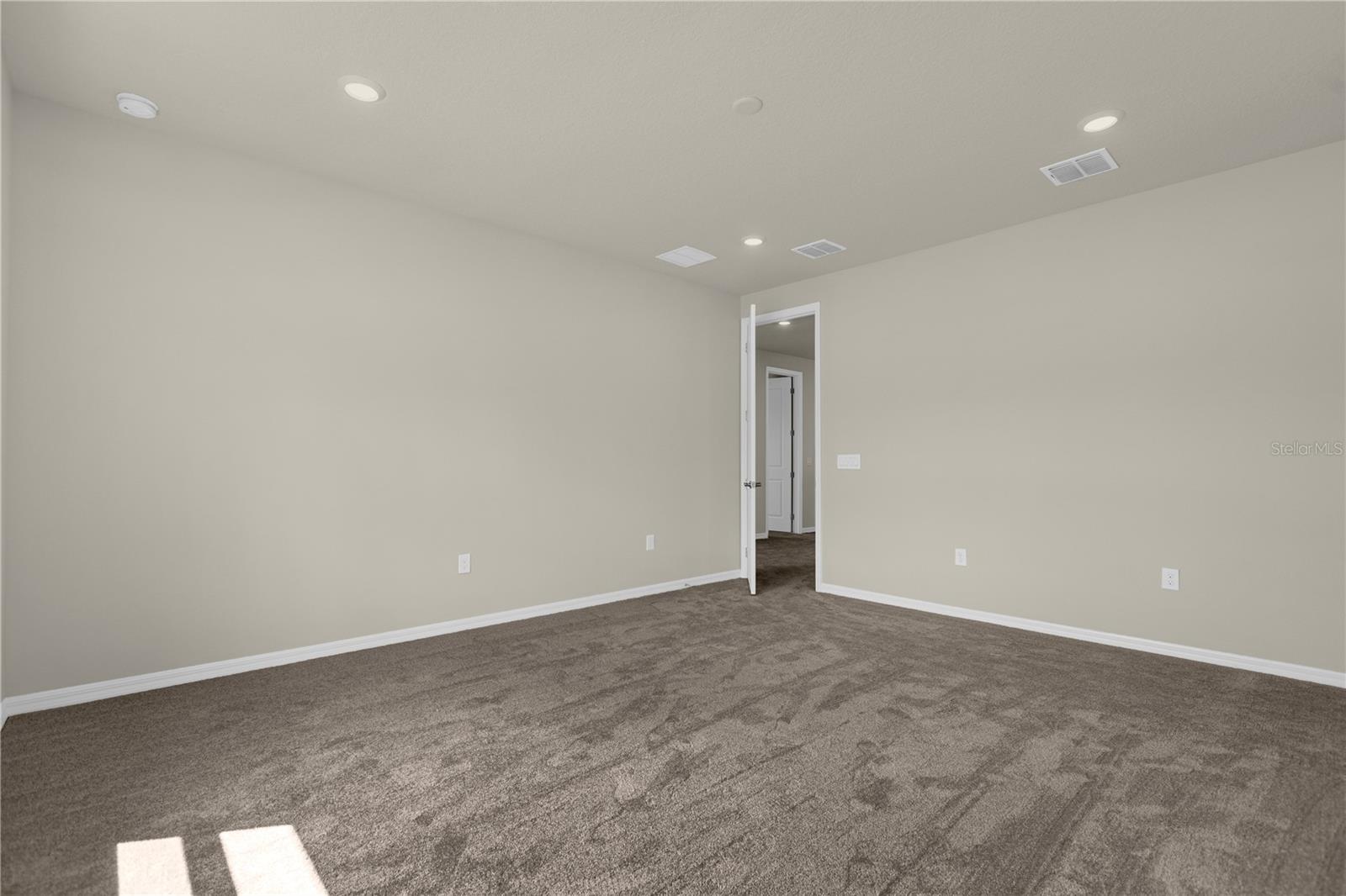 Image 25 of 48 For 10411 Park Estate Avenue