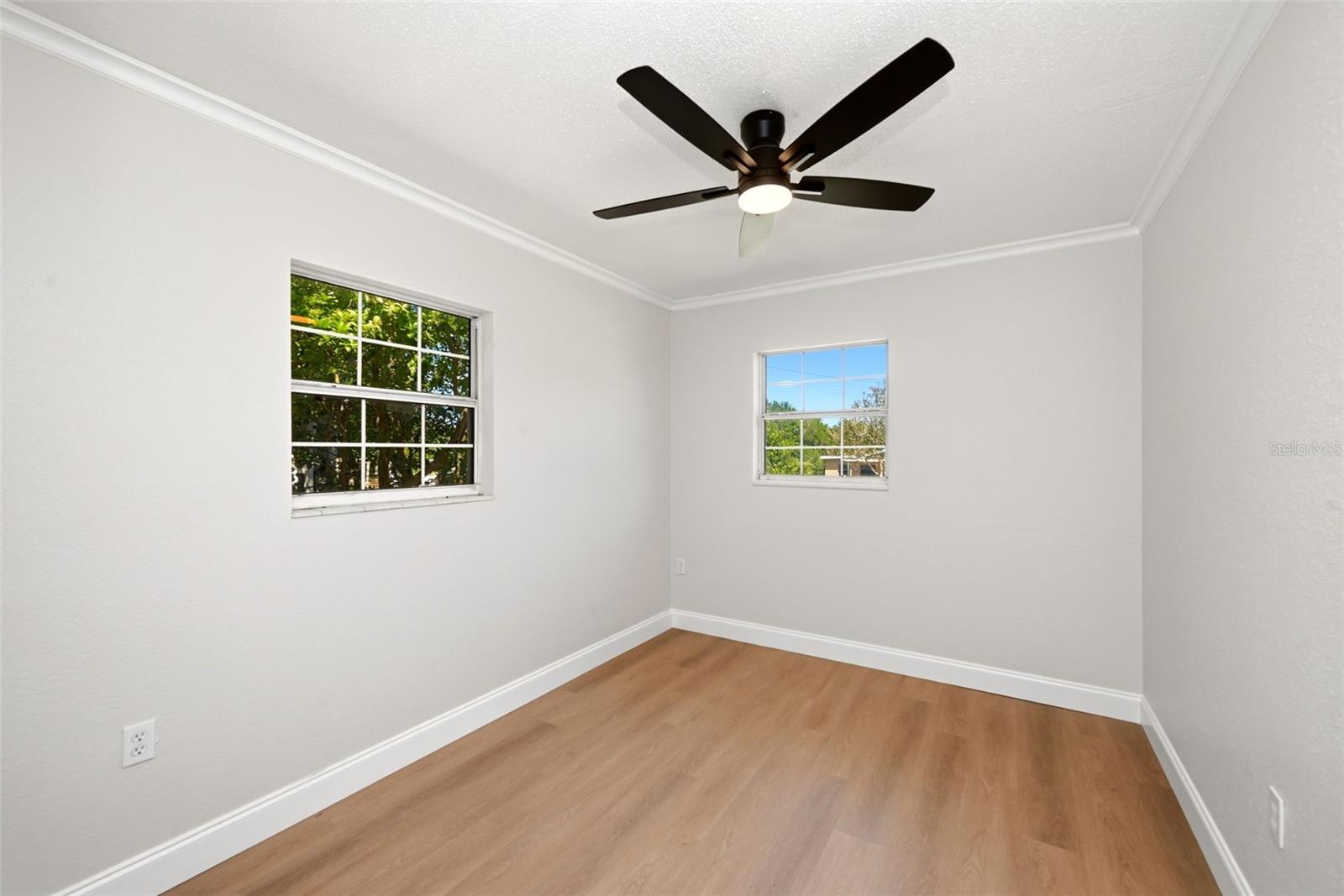 Image 13 of 27 For 2115 Woodland Boulevard