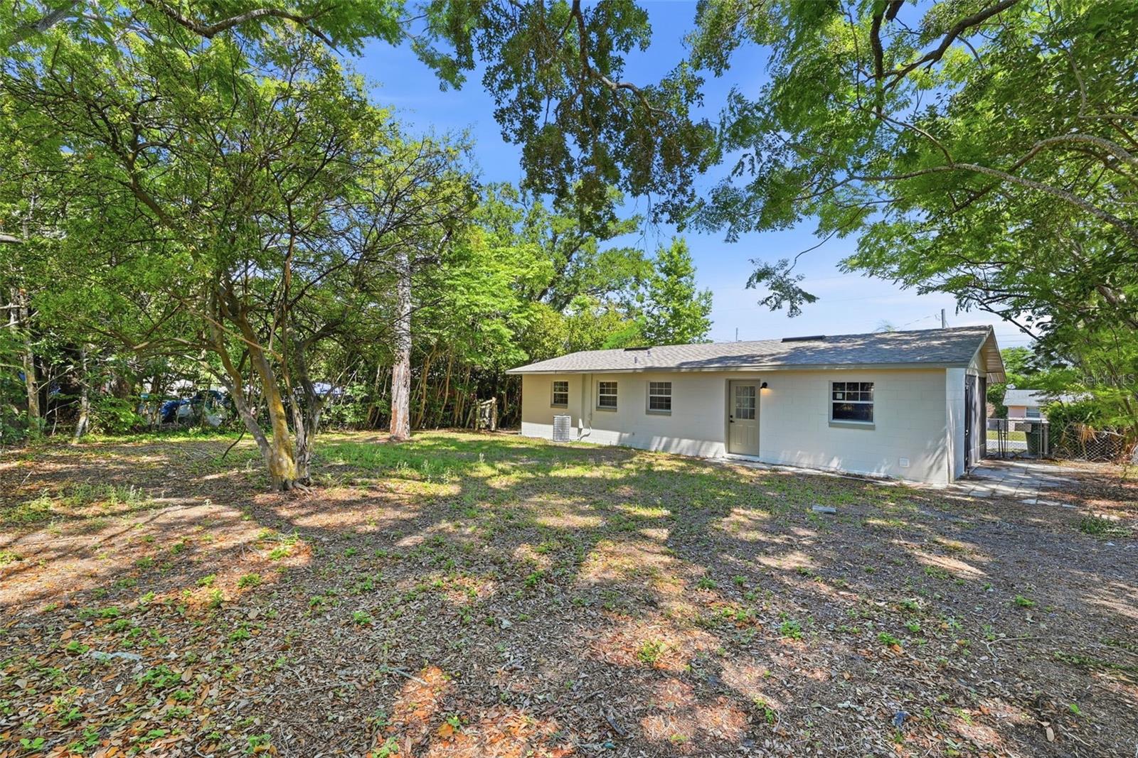 Image 25 of 27 For 2115 Woodland Boulevard