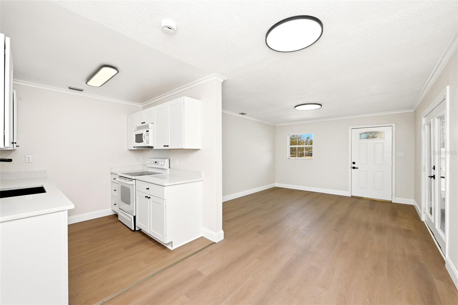 Image 3 of 27 For 2115 Woodland Boulevard