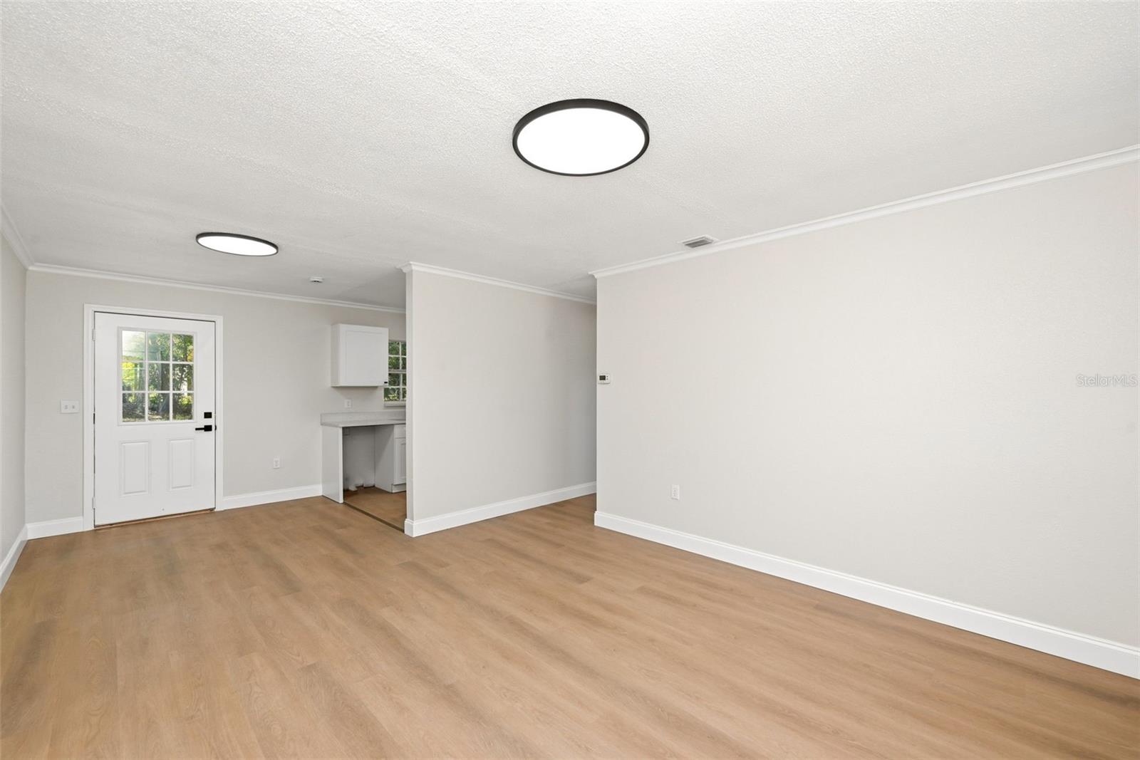 Image 4 of 27 For 2115 Woodland Boulevard