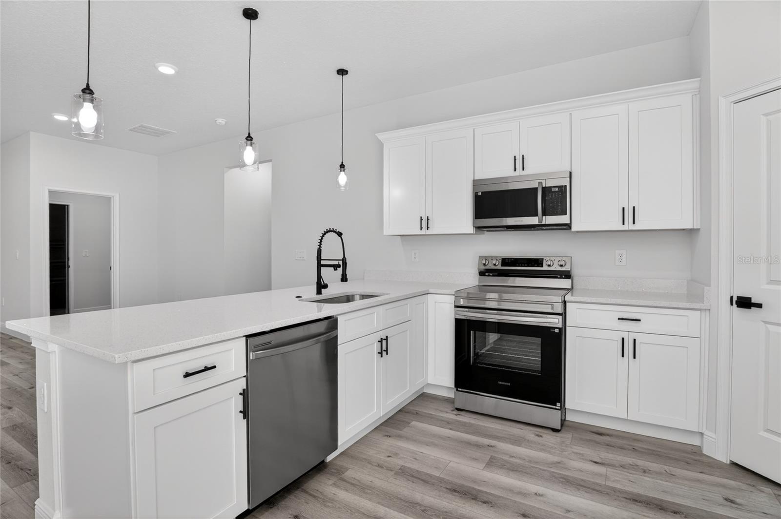 Image 6 of 16 For 8030 Galena Avenue