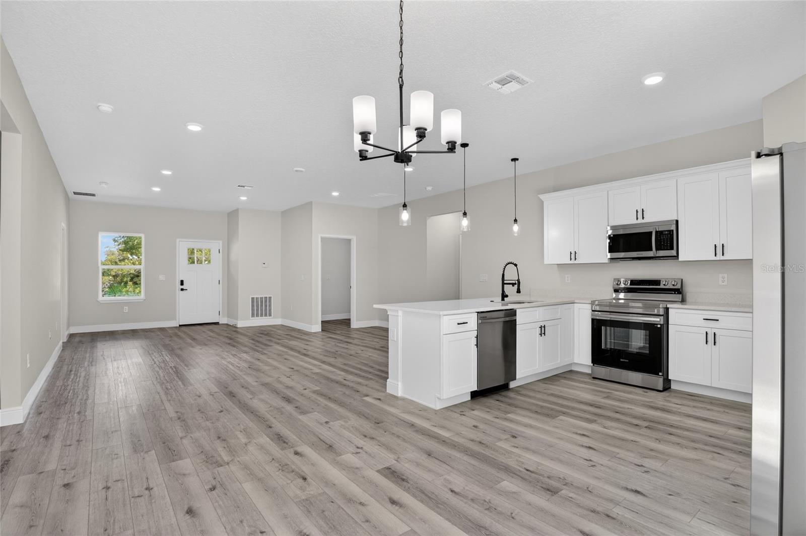 Image 8 of 16 For 8030 Galena Avenue