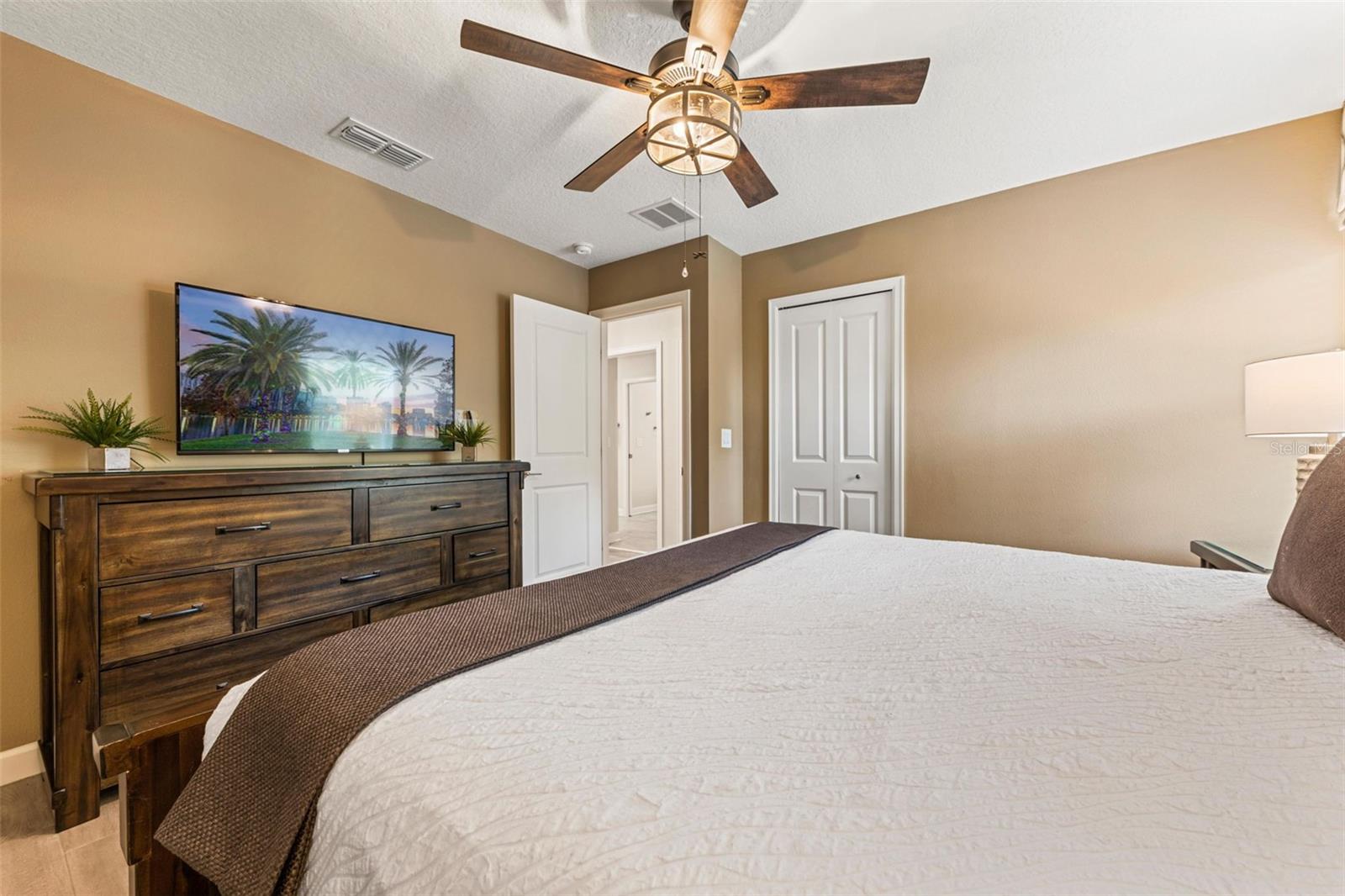 Image 9 of 68 For 2842 Storey Cove Avenue