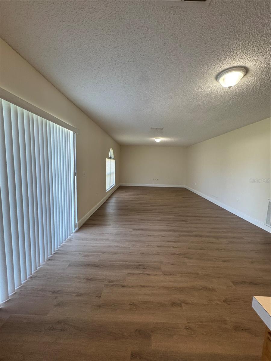 Image 15 of 34 For 11718 Pethrick Drive