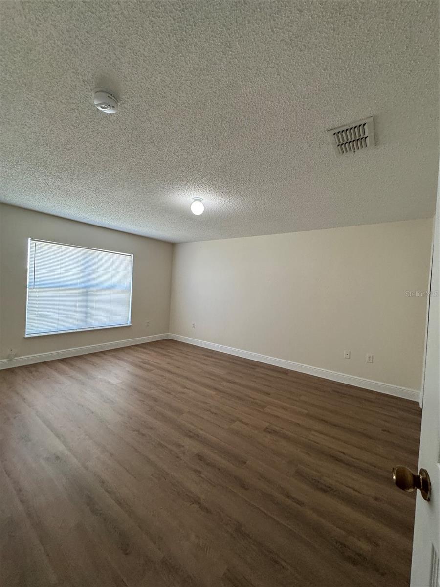 Image 28 of 34 For 11718 Pethrick Drive