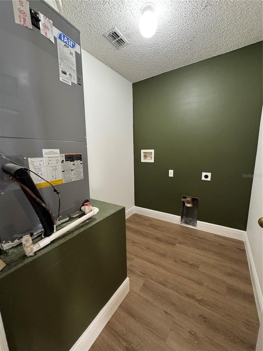 Image 9 of 34 For 11718 Pethrick Drive