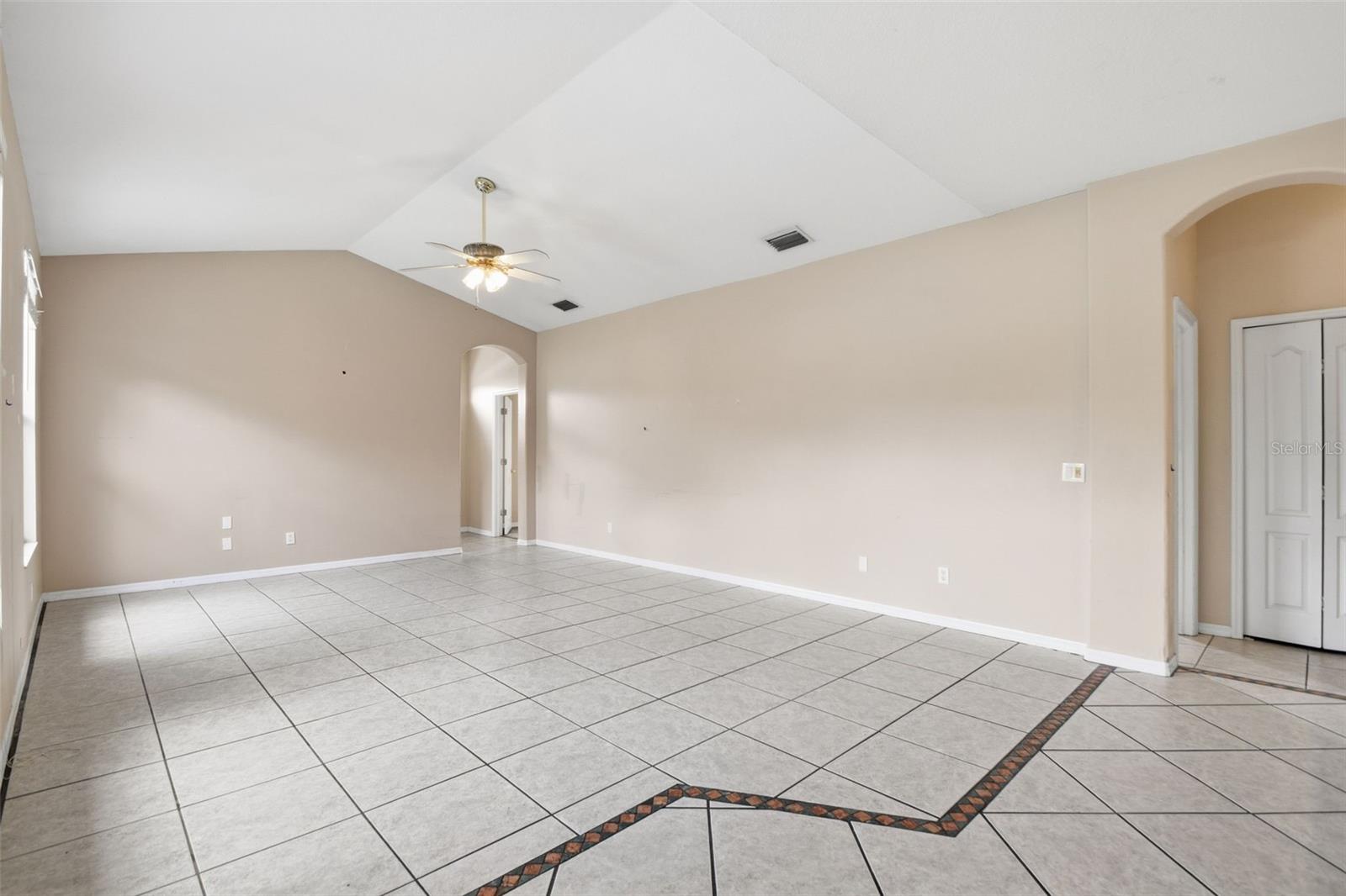 Image 11 of 57 For 16825 Harrierridge Place