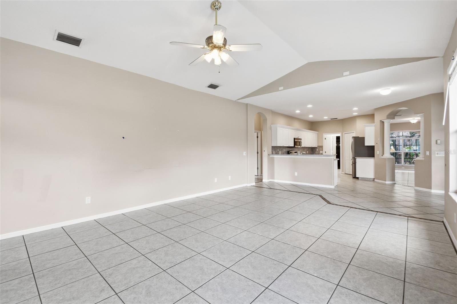 Image 16 of 57 For 16825 Harrierridge Place