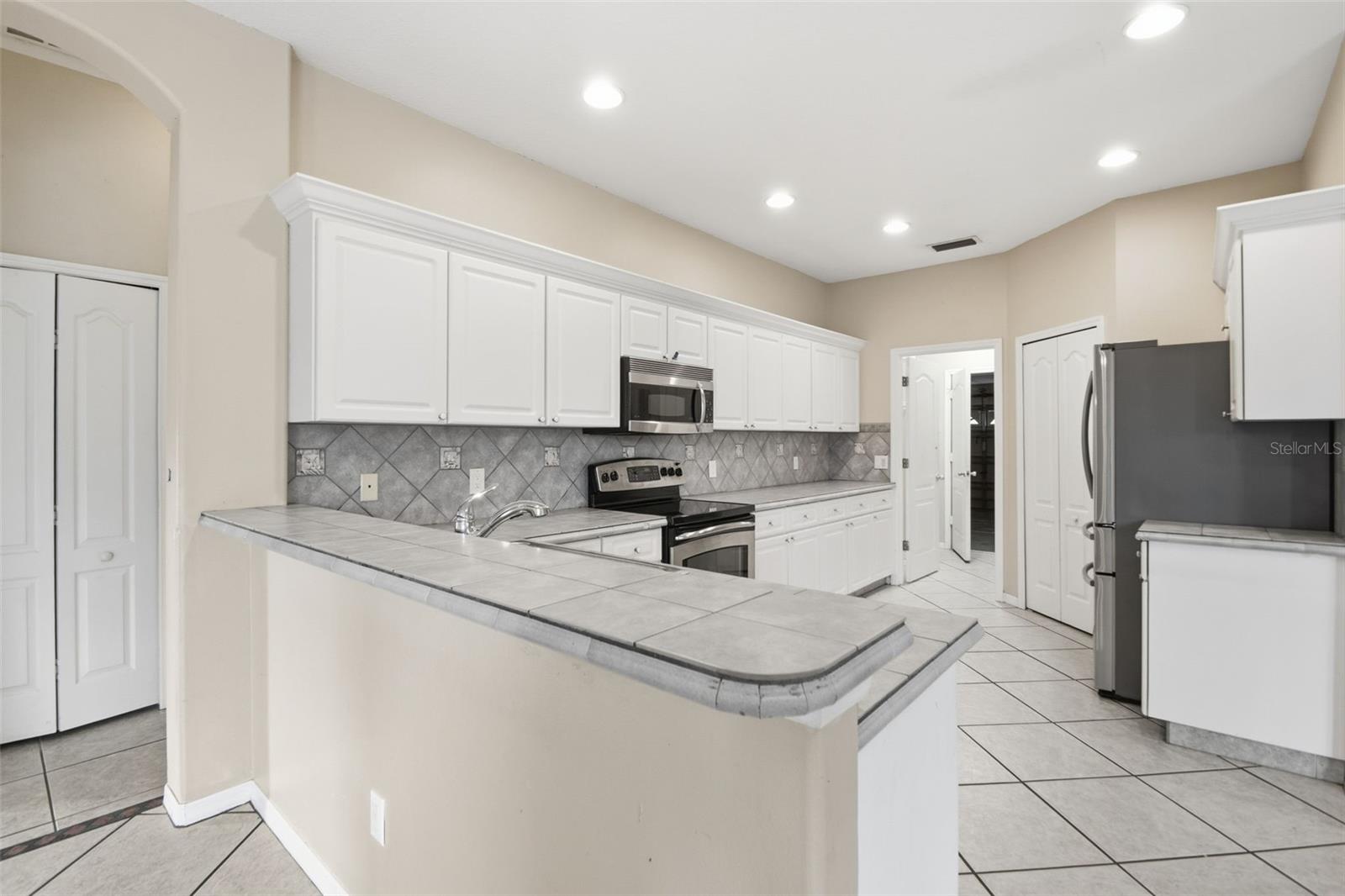 Image 17 of 57 For 16825 Harrierridge Place