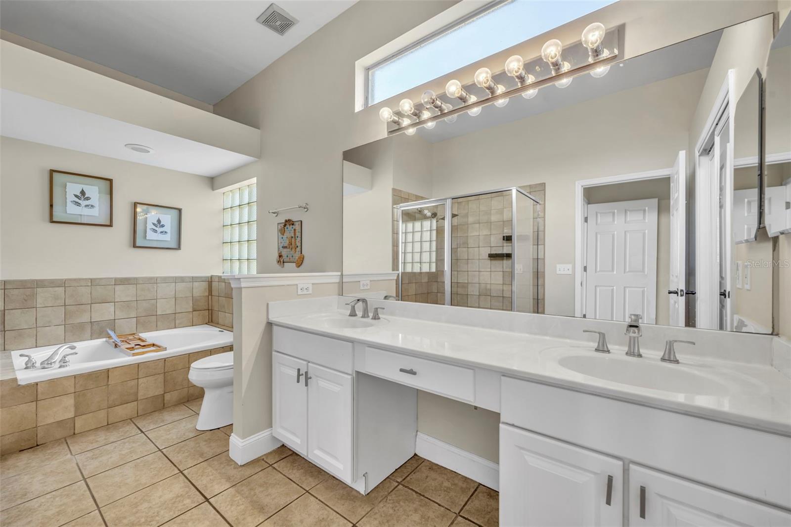 Image 17 of 27 For 3397 Sterling Lake Circle